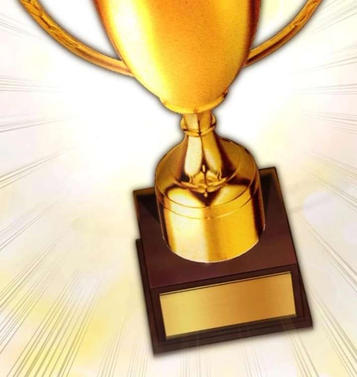 The genius midfielder’s passes are special Chapter 36 - Page 102